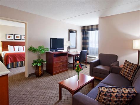 Hotel in Cincinnati,Ohio | Holiday Inn Hotel & Suites Cincinnati ...