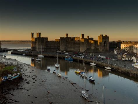 Castell Caernarfon (Cadw) | VisitWales