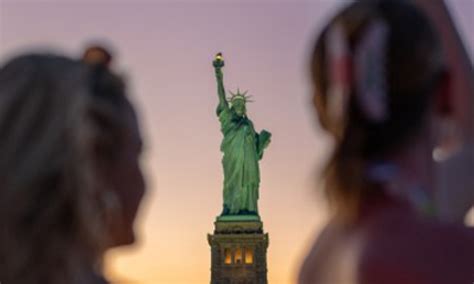 New York Statue of Liberty at Sunset Cruise | Do Something Different