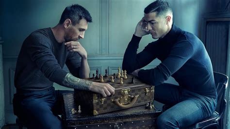 Photo of Messi and Ronaldo playing chess is breaking the internet - YouTube