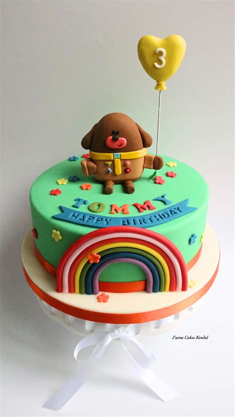 hey duggee 1st birthday cake - Google Search | Birthday cake kids, 3rd birthday cakes, 2nd ...