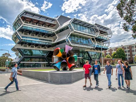 Monash University – Universities Australia