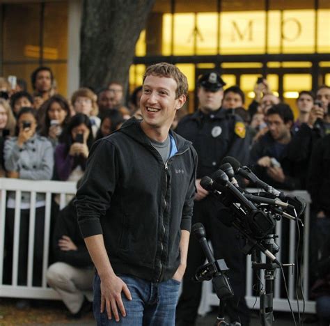 Mark Zuckerberg Returns to Harvard, Inspires Students | IBTimes