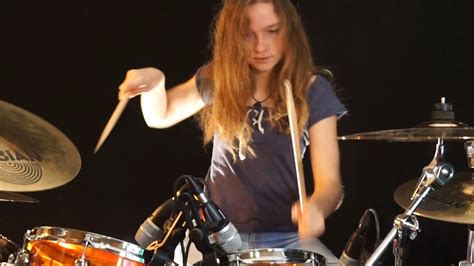 Sina the drummer - Amazing Girl Drummers Photo (41327008) - Fanpop