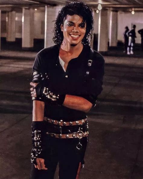 Michael Jackson on Instagram: "🔥🖤 ️ . #michaeljackson #kingofpop #legend #idol #moonwalker #m ...