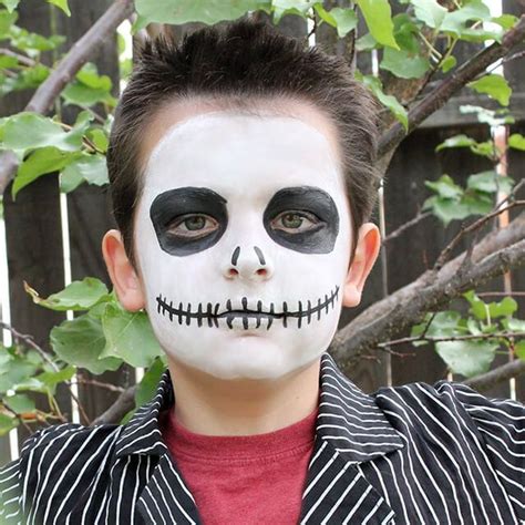 You Don't Have to Be an Artist to Recreate This Skeleton Face Paint Look