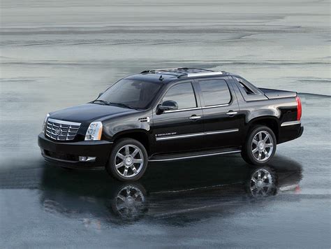 CGI-Revived 2023 Cadillac Escalade EXT Seems Ready to Storm the Pickup World - autoevolution