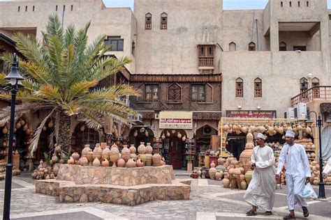 Old Souk in Nizwa, Oman! : r/travel