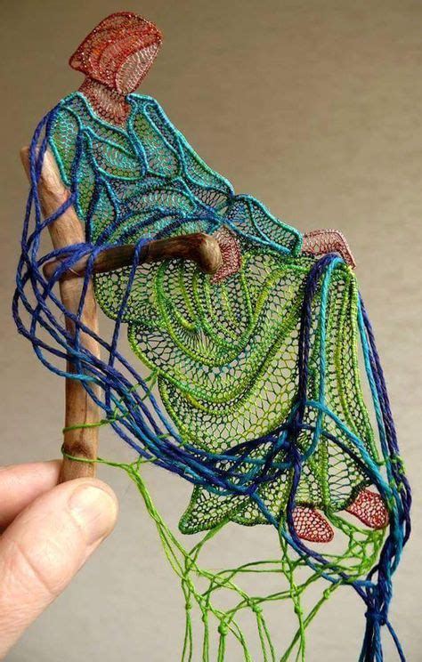 Arte com crochê (With images) | Lace art, Textile fiber art, Weaving art