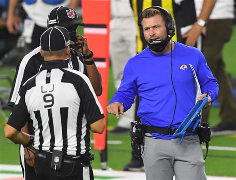 Sean McVay not a fan of 'irritating' piped-in crowd noise - Swipe Sports