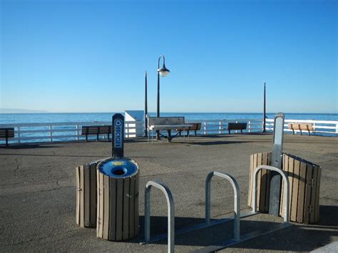 Santa Cruz Wharf - Pier Fishing in California