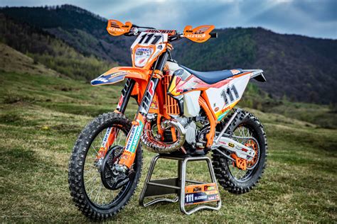 GALLERY: KTM ENDURO TEAM SHOOT - Australasian Dirt Bike Magazine