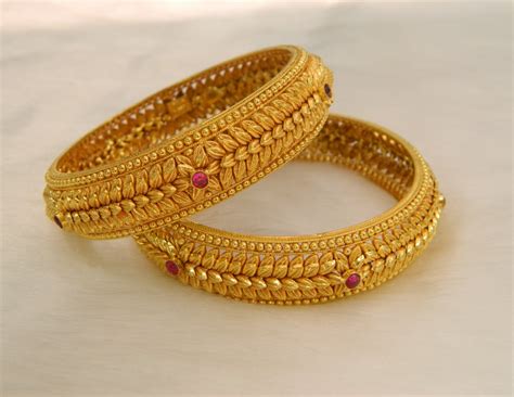 Kada gold bangles – Dhanalakshmi Jewellers