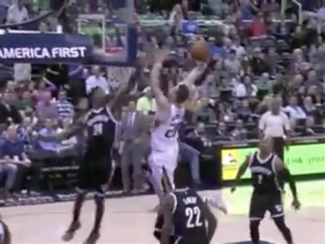 WATCH: Gordon Hayward One-Hand Dunks on the Brooklyn Nets