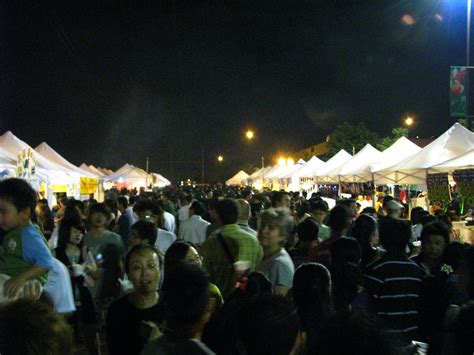 The Crowds @ Toronto Night Market | On Saturday, with the he… | Flickr