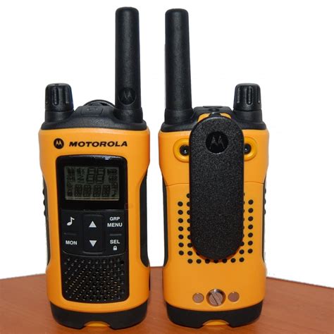 Motorola TLKR T80 Extreme Walkie Talkie Quad Pack