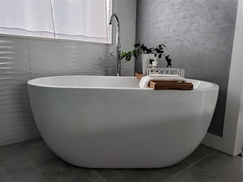 Oval freestanding tub - Modern - Bathroom - Seattle - by SV ...