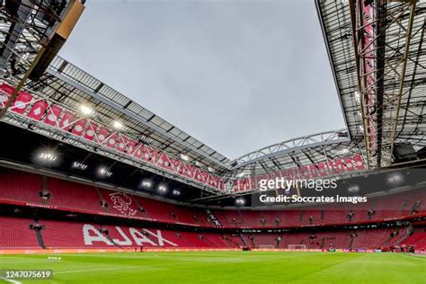 175,268 Ajax Arena Stadium Stock Photos, High-Res Pictures, and Images ...