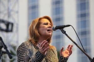 Who is Patty Loveless husband Terry Lovelace?