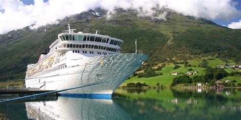 Fred. Olsen Cruise Lines - Expert Cruise Reviews - | ShermansTravel