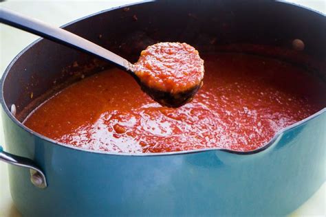 Roma Tomato Sauce Recipe - Easy Made With Fresh Tomatoes! | Recipe | Tomato sauce recipe easy ...