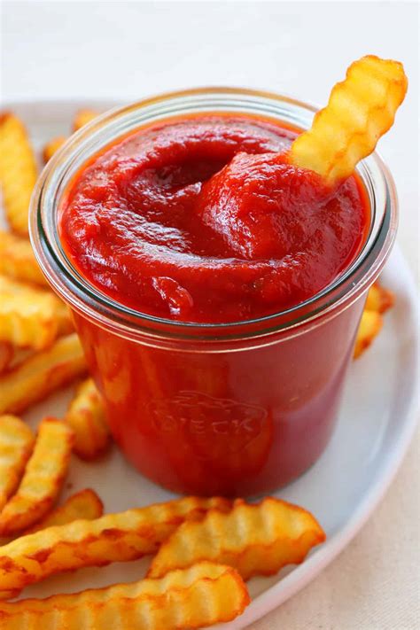 Easy Homemade Ketchup - Crunchy Creamy Sweet