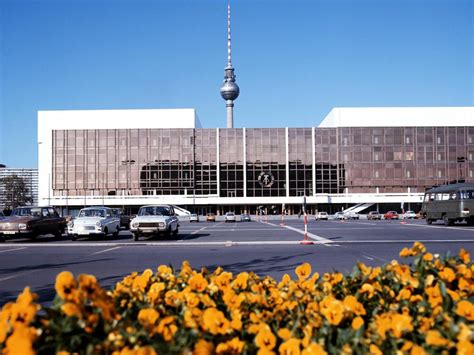 Palast der Republik: DDR-Museum in Berlin eröffnet neuen ...