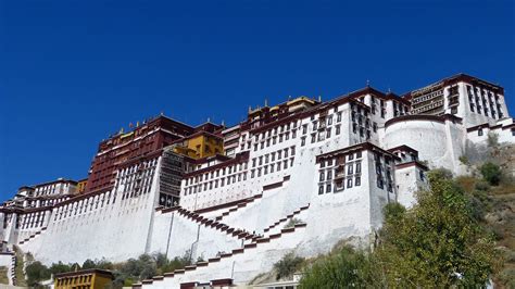 Visiting Potala Palace in Tibet | Everything you need to know - Hopping ...