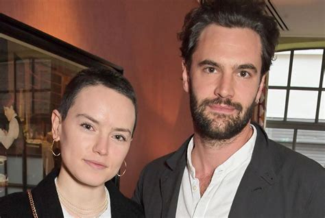 Daisy Ridley Confirms Marriage to Long Term Partner Tom Bateman - Jedi News