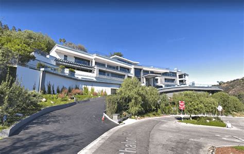 Dan Bilzerian House: The Bel Air Monster - Urban Splatter