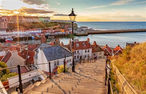 What to see, where to stay and what to do in North York Moors ...