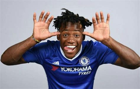 Batshuayi funny tweet: Chelsea ace trolls himself