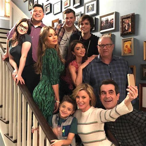'Modern Family' cast share emotional photos from final day of filming | 98 Rock Baltimore