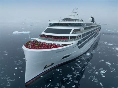 Viking Kicks Off Successful Start On Expedition Cruises to Antarctica