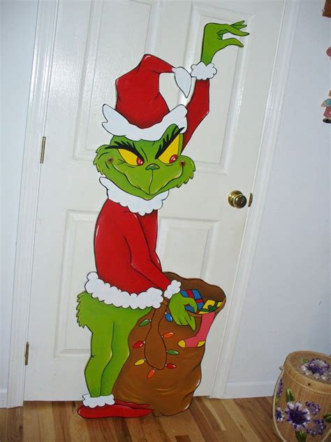 40 Grinch Christmas Decorations Ideas - Decoration Love