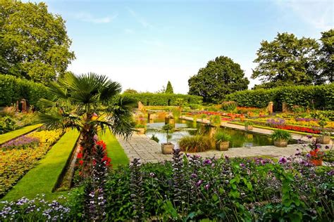 10 Beautiful London Parks and Gardens to Visit in Spring • A Moment With Franca