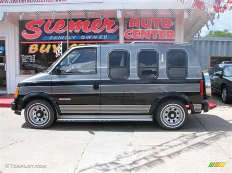 GMC SAFARI - Review and photos