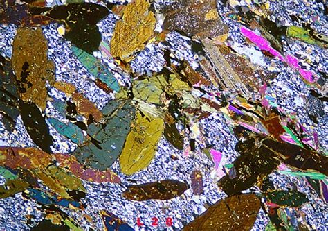 Hornblende | mineralogy & petrology laboratory | Flickr
