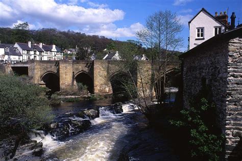 Things to do in Llangollen Wales - DELVE INTO EUROPE