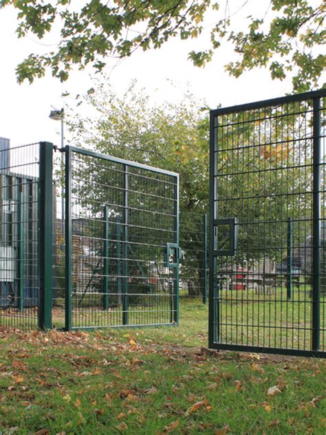 656 Mesh Fencing & Gates - Boundary Services UK