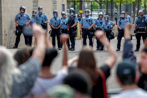 Minneapolis officers quit in wake of George Floyd protests | PBS News ...