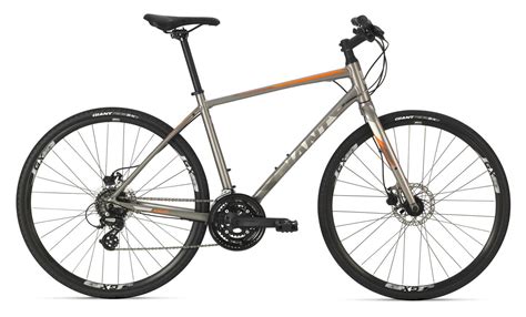 Giant Escape 2 Disc Sports Hybrid Bike 2018 - £396 | Giant Sports Hybrid Bikes | Cyclestore