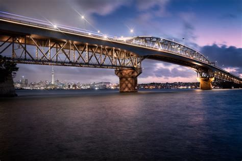 Auckland Harbour Bridge - The Wandering Plank