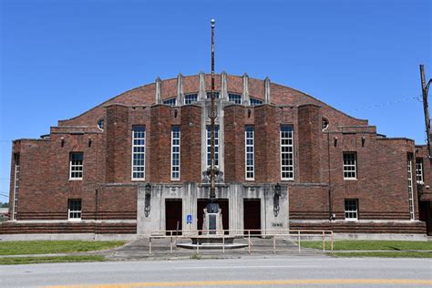 Old Illinois National Guard Armory (Cairo, Illinois) - a photo on Flickriver