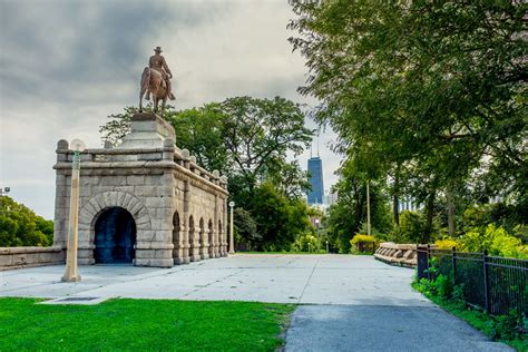 Bucktown | Wicker Park - England Group Chicago