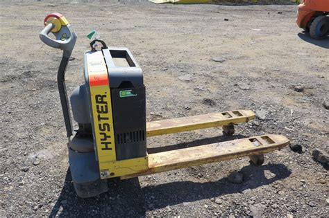 Hyster Electric Pallet Jack (Works See Video) - Oahu Auctions