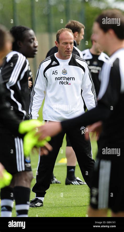 Newcastle United manager Alan Shearer during the training session at ...