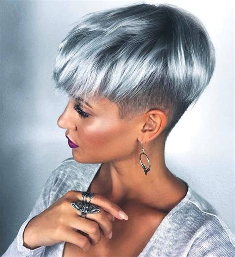 Coupe courte femme 2018 en 50+ coupes courtes féminines et glamour!