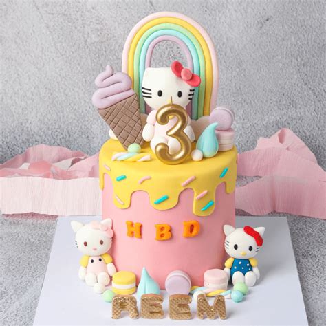 Hello Kitty Fondant Cake - Adorable and Delicious Treats