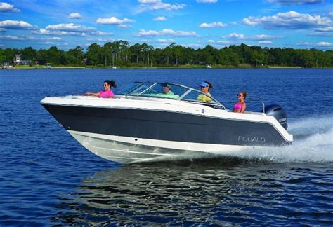 Top Center Console Boats Under 25 Feet: The Ultimate Guide | Finding Boats